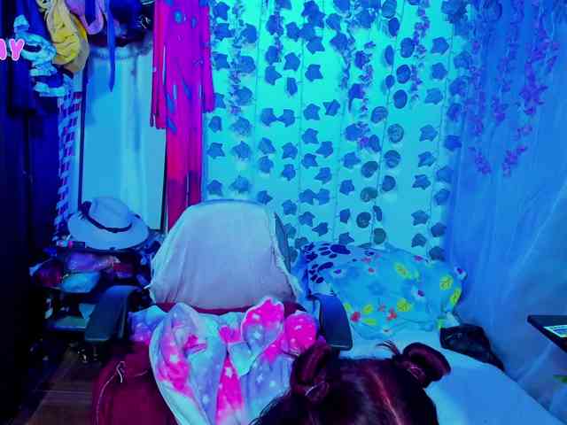 roxanbunny webcam