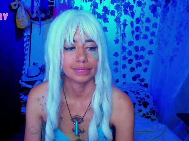 roxanbunny webcam