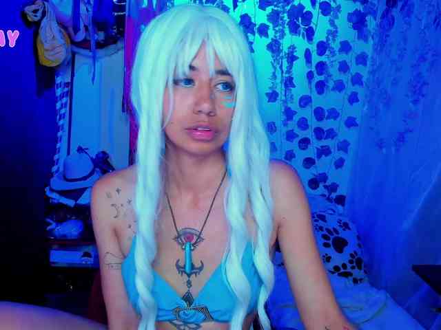 roxanbunny webcam