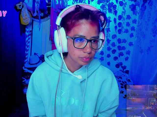 roxanbunny webcam