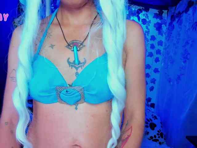 roxanbunny webcam