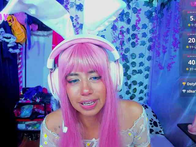 roxanbunny webcam