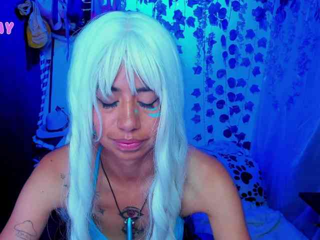 roxanbunny webcam
