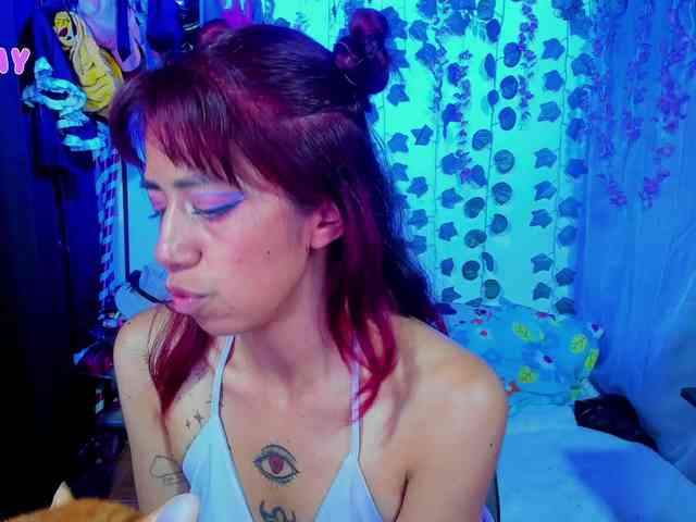 roxanbunny webcam