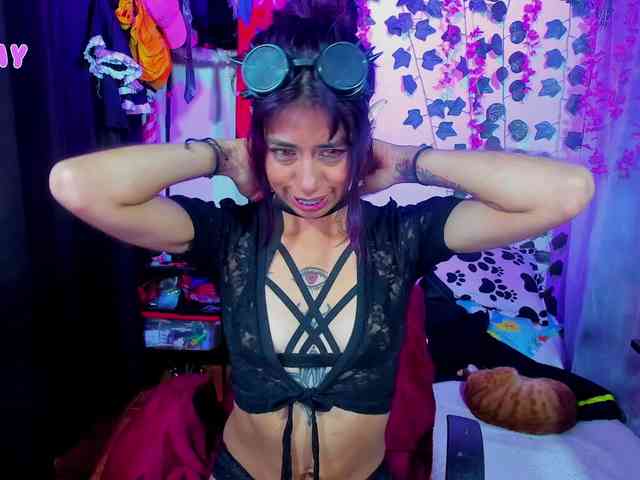 roxanbunny webcam
