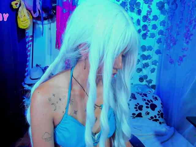roxanbunny webcam