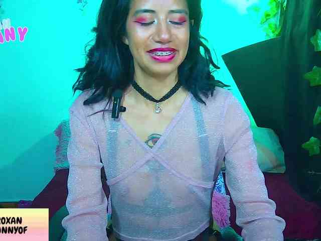 roxanbunny webcam