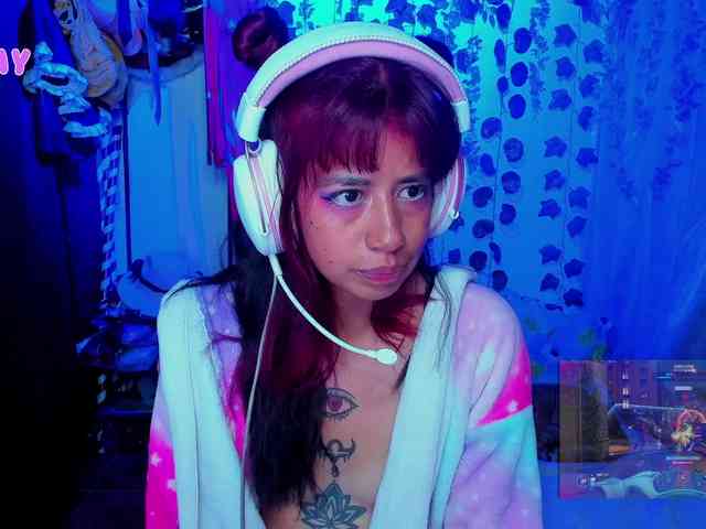 roxanbunny webcam