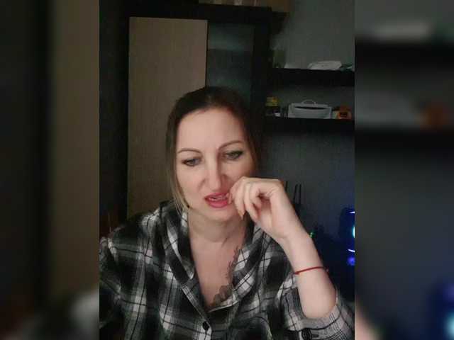 Nushka1939's BongaCams show and profile