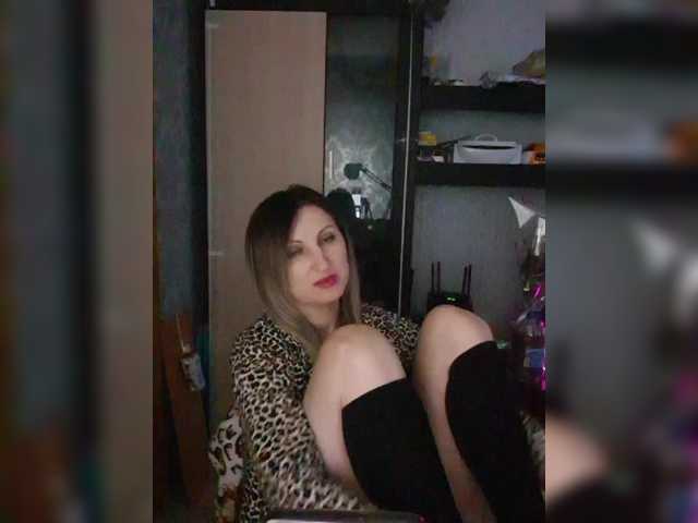 Nushka1939's BongaCams show and profile