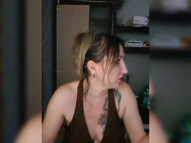 Nushka1939's BongaCams show and profile