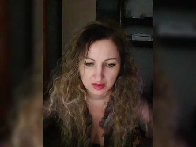 Nushka1939's BongaCams show and profile