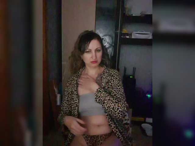 Nushka1939's BongaCams show and profile