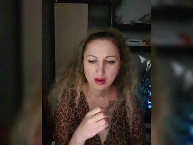 Nushka1939's BongaCams show and profile