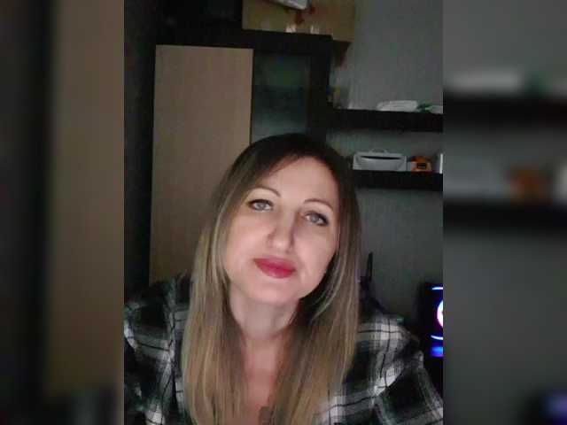 Nushka1939's BongaCams show and profile