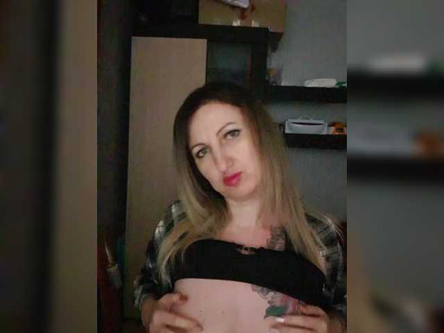 Nushka1939 from BongaCams