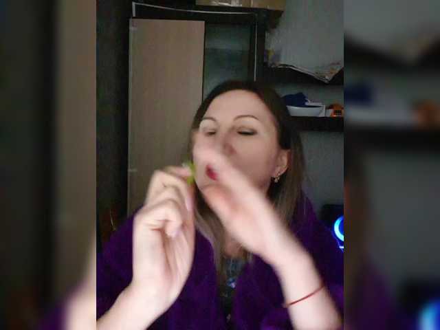 Nushka1939's BongaCams show and profile