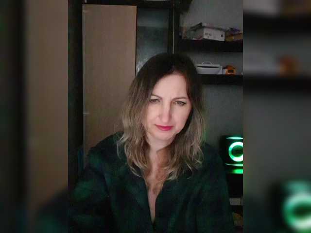 Nushka1939's BongaCams show and profile