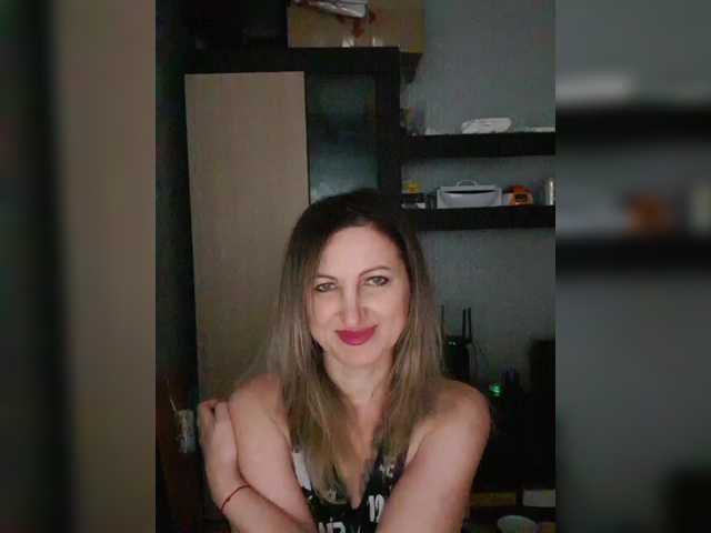 Nushka1939's BongaCams show and profile