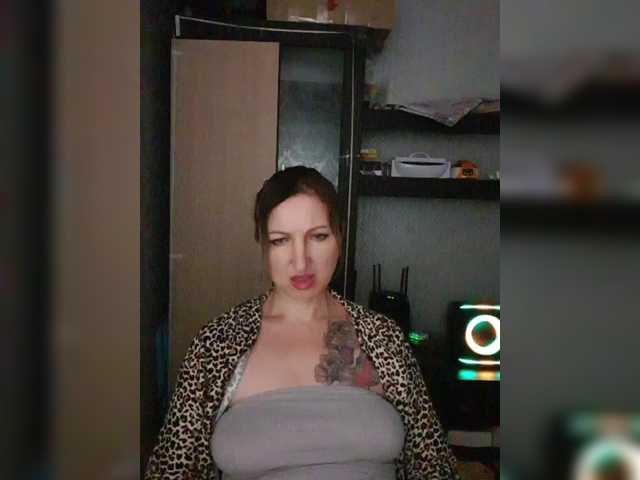 Nushka1939's BongaCams show and profile