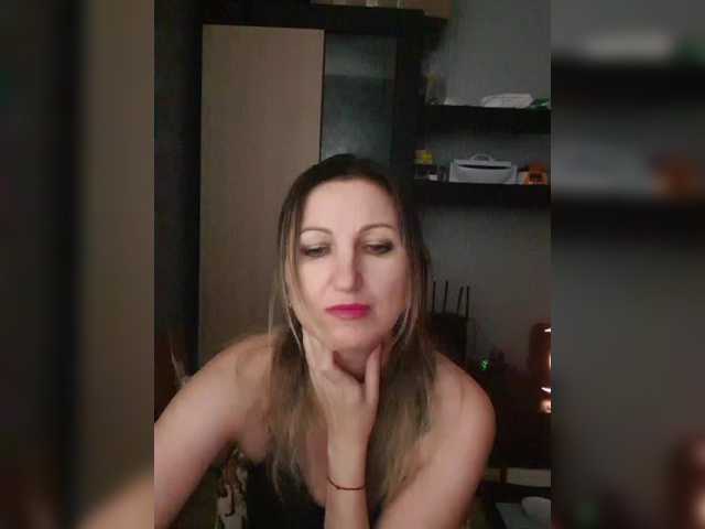 Nushka1939 — I'll play with sour close-up