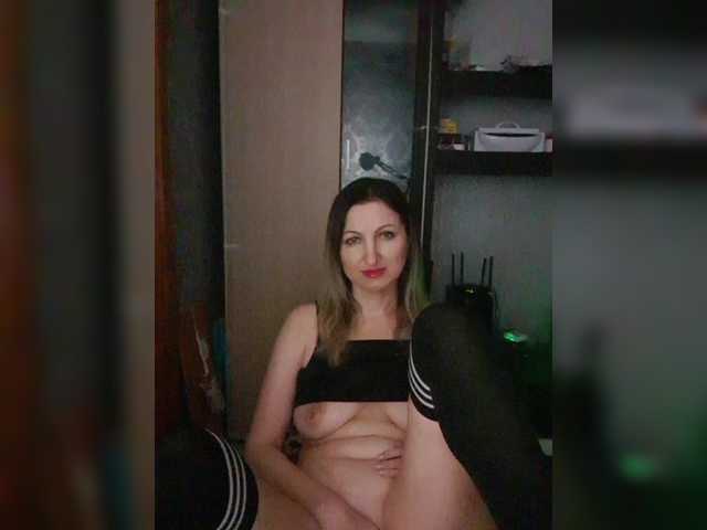 Nushka1939's BongaCams show and profile