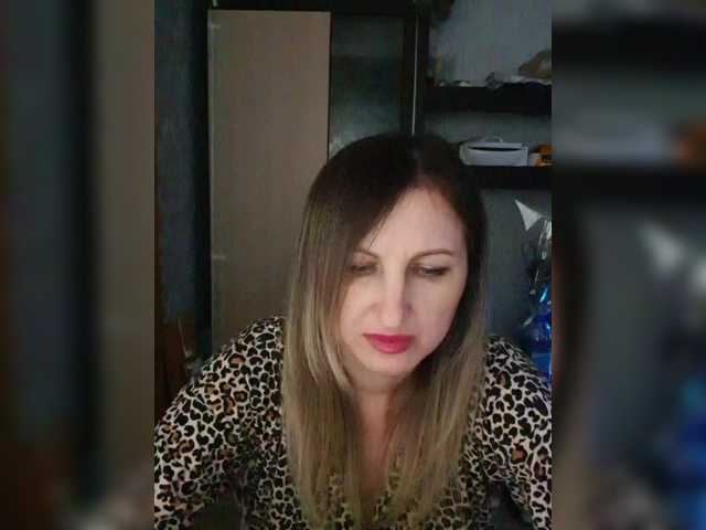 Nushka1939's BongaCams show and profile