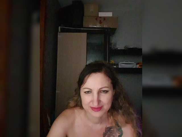 Nushka1939's BongaCams show and profile