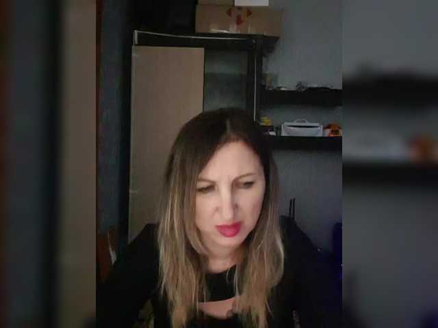 Nushka1939's BongaCams show and profile