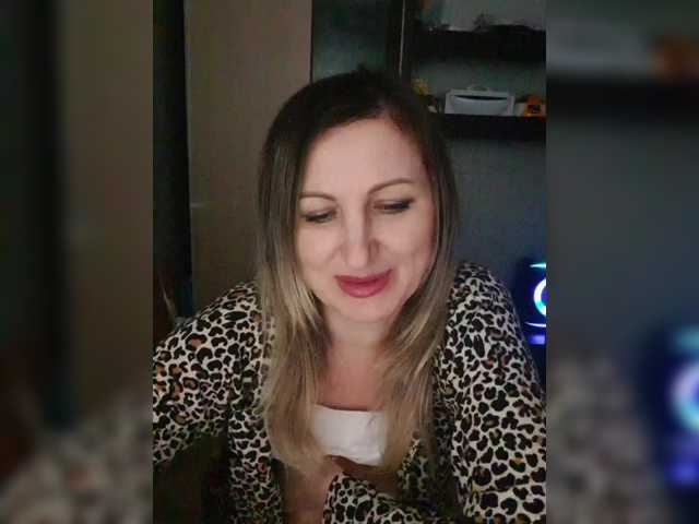 Nushka1939's BongaCams show and profile