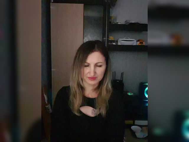 Nushka1939's BongaCams show and profile