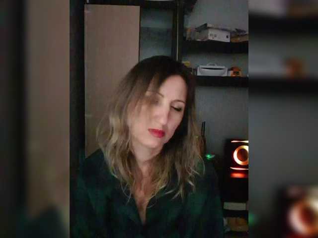 Nushka1939's BongaCams show and profile