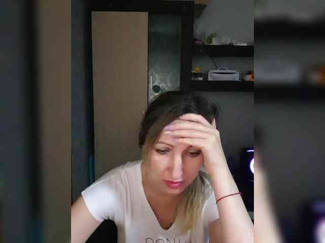 Nushka1984 webcam
