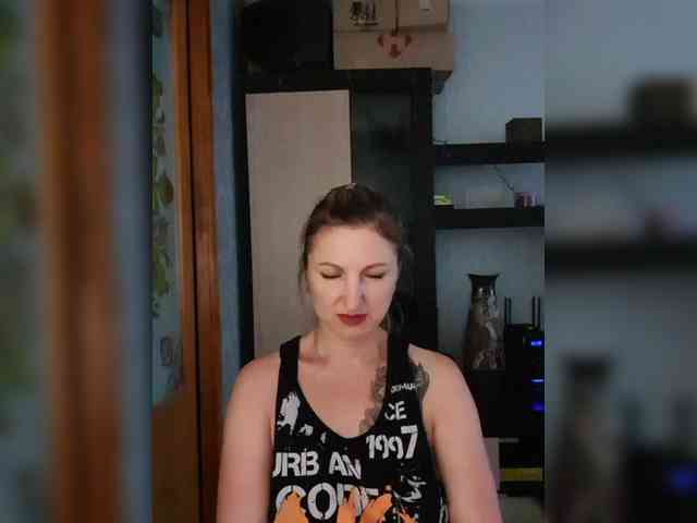 Nushka1984 webcam