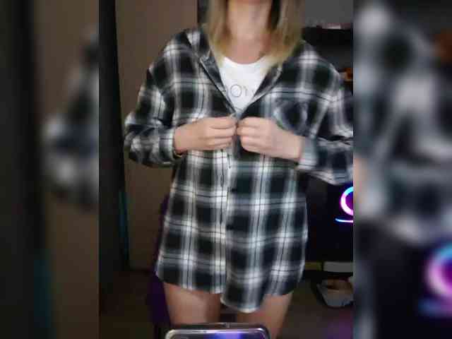 Nushka1984 webcam