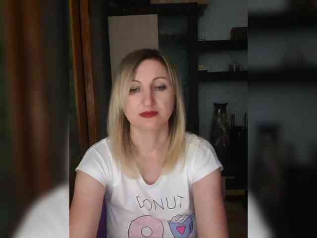 Nushka1939 Live Webcam on BongaCams