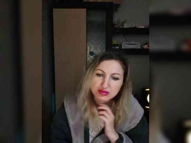 Nushka1984 webcam