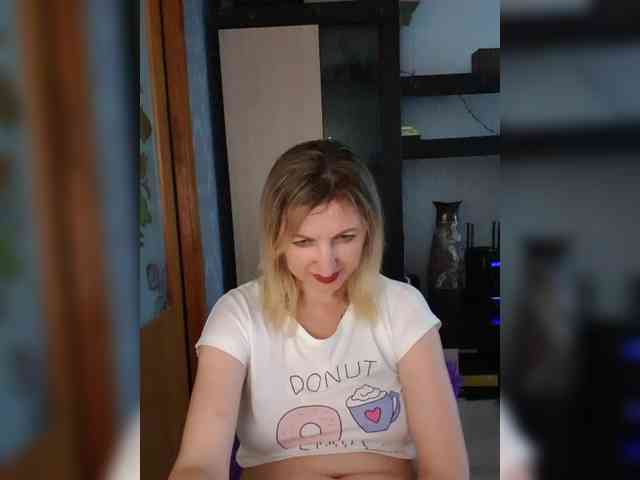 Nushka1984 webcam