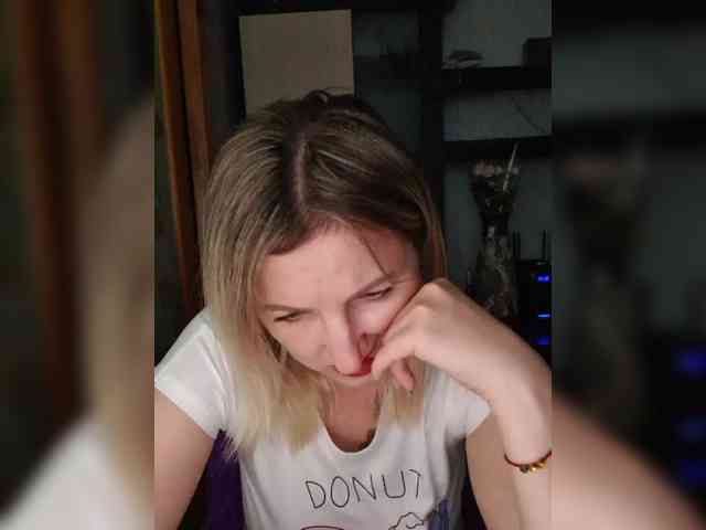 Nushka1984 webcam