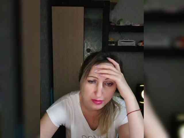 Nushka1984 webcam