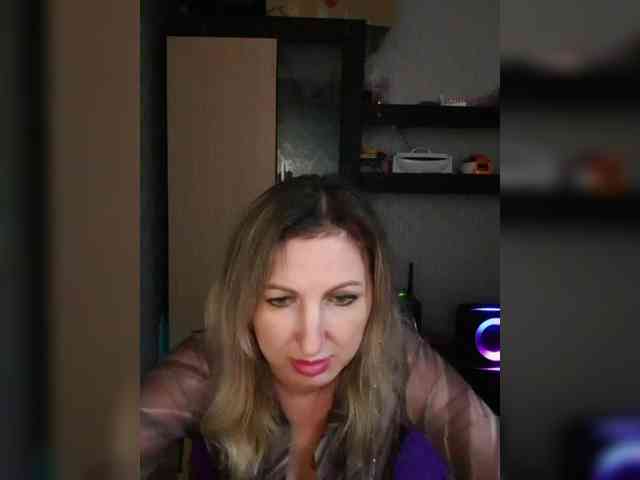 Nushka1984 webcam