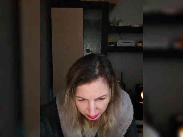 Nushka1984 webcam