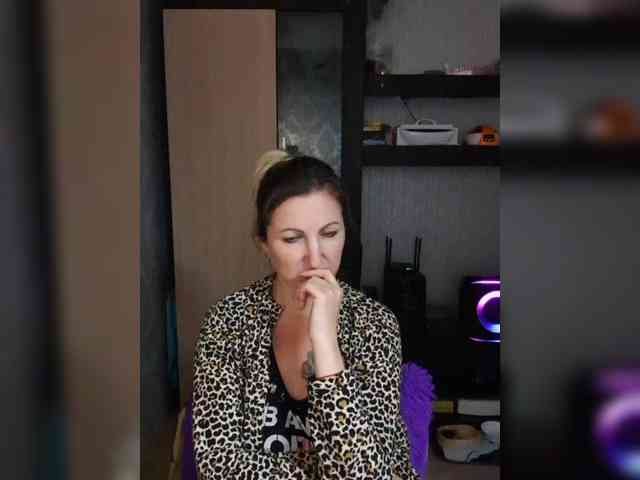 Nushka1984 webcam