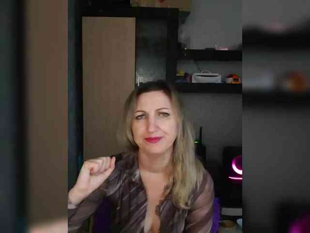 Nushka1984 webcam