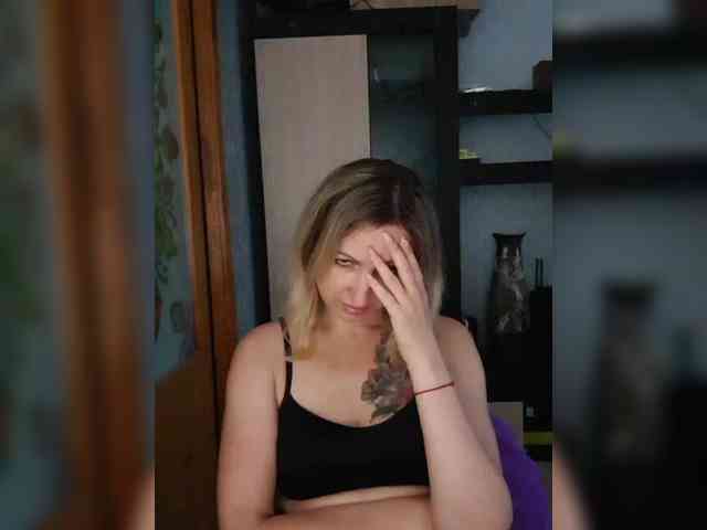 Nushka1984 webcam