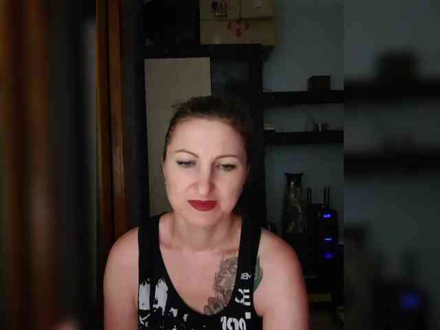 Nushka1984 webcam