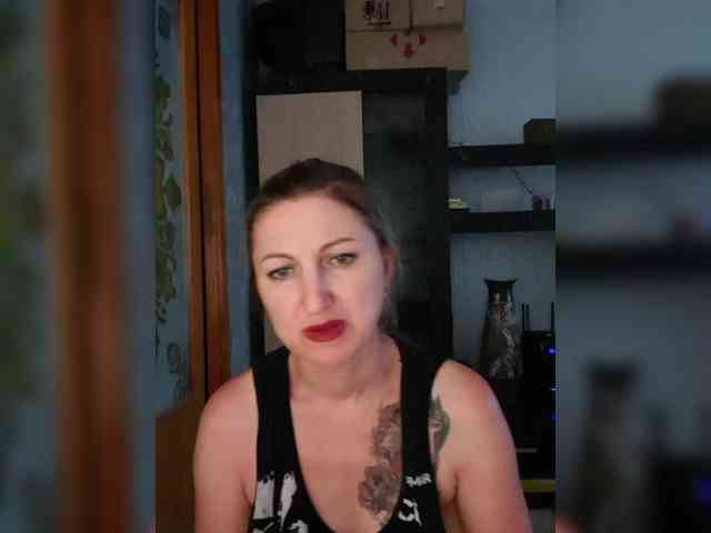 Nushka1984 webcam