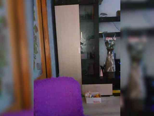 Nushka1984 webcam