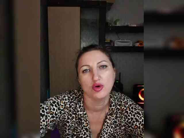 Nushka1984 webcam