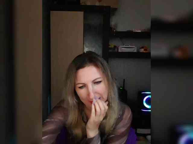 Nushka1984 webcam